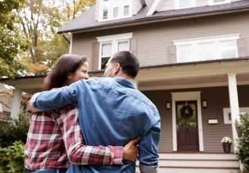 What to Consider When Buying Your First Home: Essential Tips for First-Time Buyers